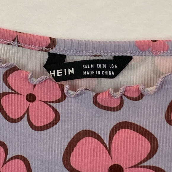 Groovy Floral Crop Top Tank - Picture 2 of 3